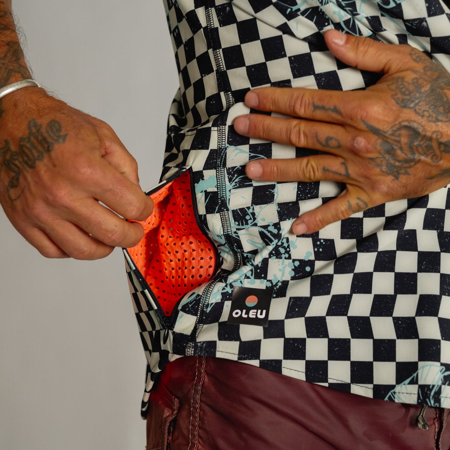 
                  
                    2025 Version - Neptune UPF50+ Boardshirt - Punk Splash Salt
                  
                